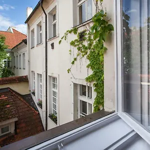 old-town-home-prague.praguehotelsweb.com/